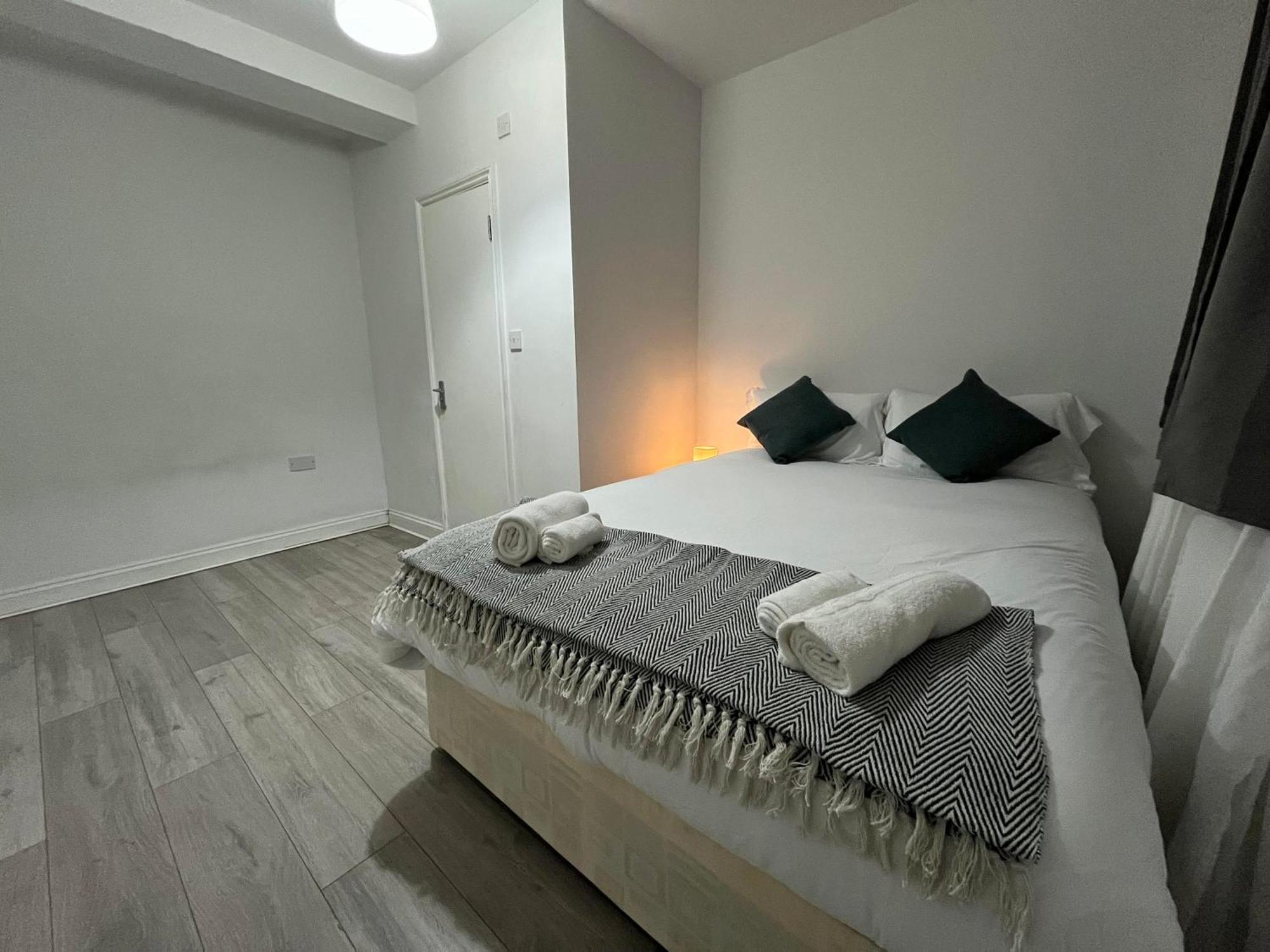 City Apartments Near Seven Sisters Londra Exterior foto
